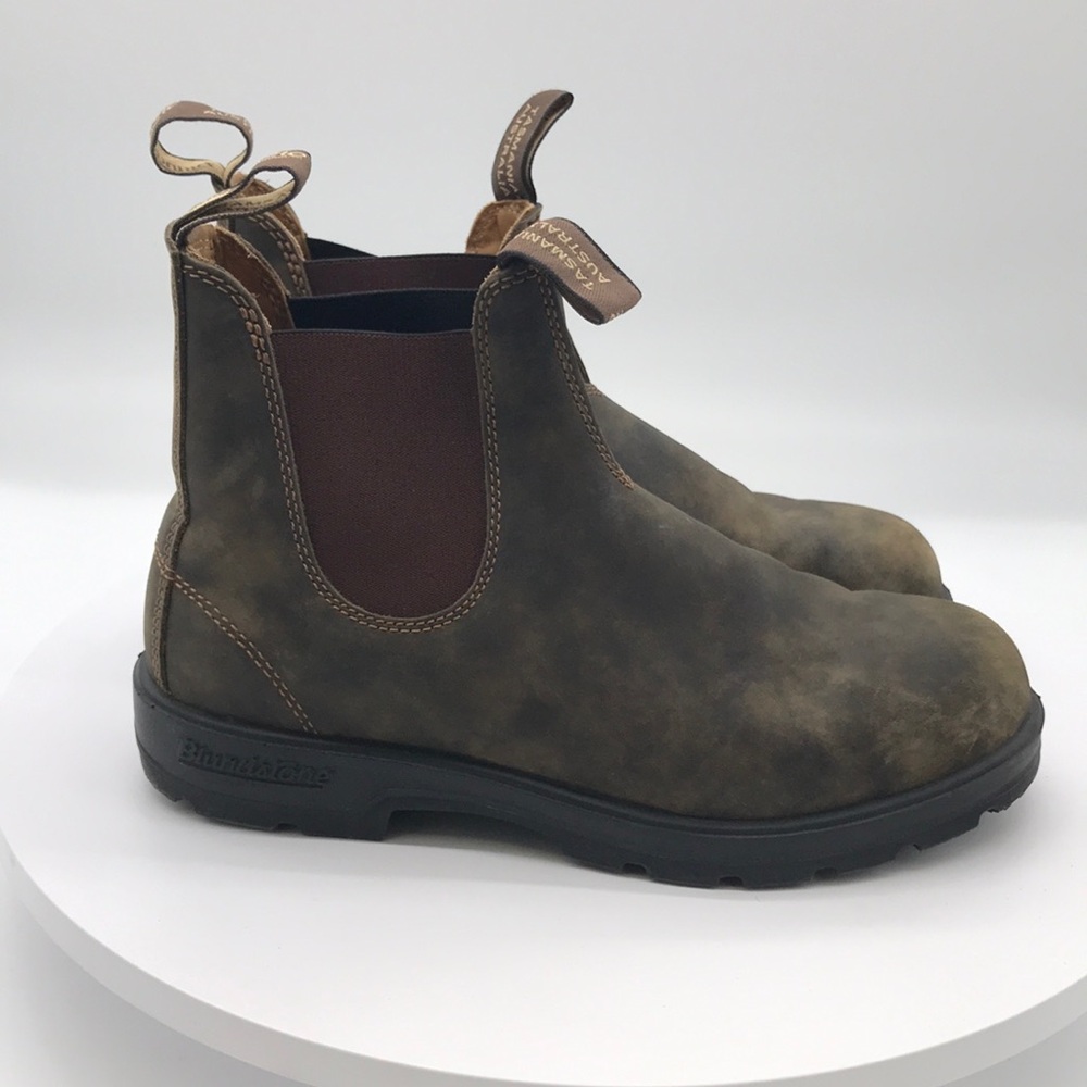 Blundstone  unisex Classic Chelsea Boots size 11 womens 9 mens US